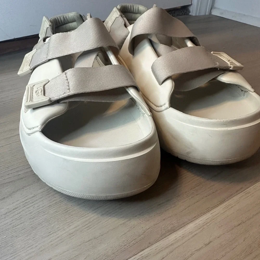 UGG Stratus Platform Strappy Water Sandals 1153078 Beige Men's Size 12